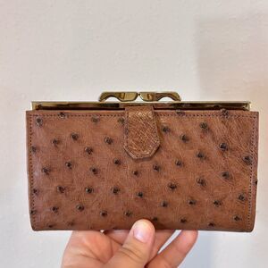 Vintage Ostrich Leather Wallet Kisslock Clasp | Exotic Leather